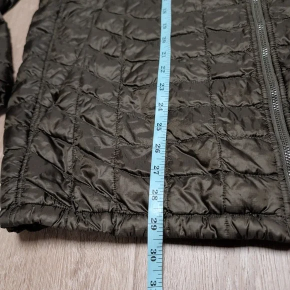 The North Face Thermoball Puffer Jacket Mens XL Olive Green Camo Lining Light - Picture 11 of 11